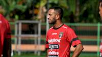 Gara-gara Liga 1 Tak Kunjung Digelar, Pemain Ini Ingin Kembali ke Negaranya